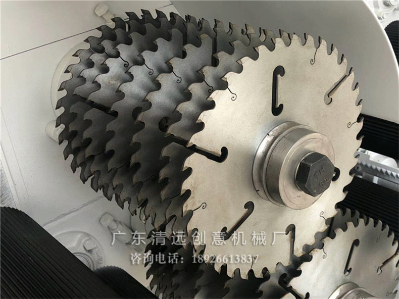多片鋸都采用超薄鋸片,中間開(kāi)方或全出片都可以