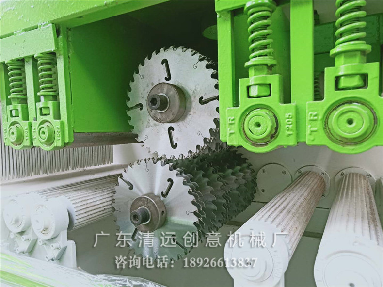 方木多片鋸內(nèi)倉(cāng)采用上下軸多片鋸，超薄鋸片更省材，出材率高達(dá)80%以上